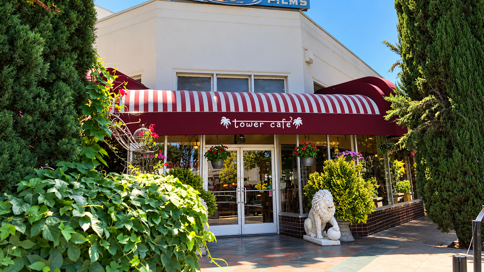 Tower Cafe in Sacramento